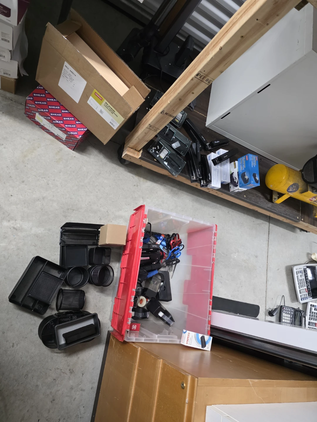 Office supplies lot - photo 3