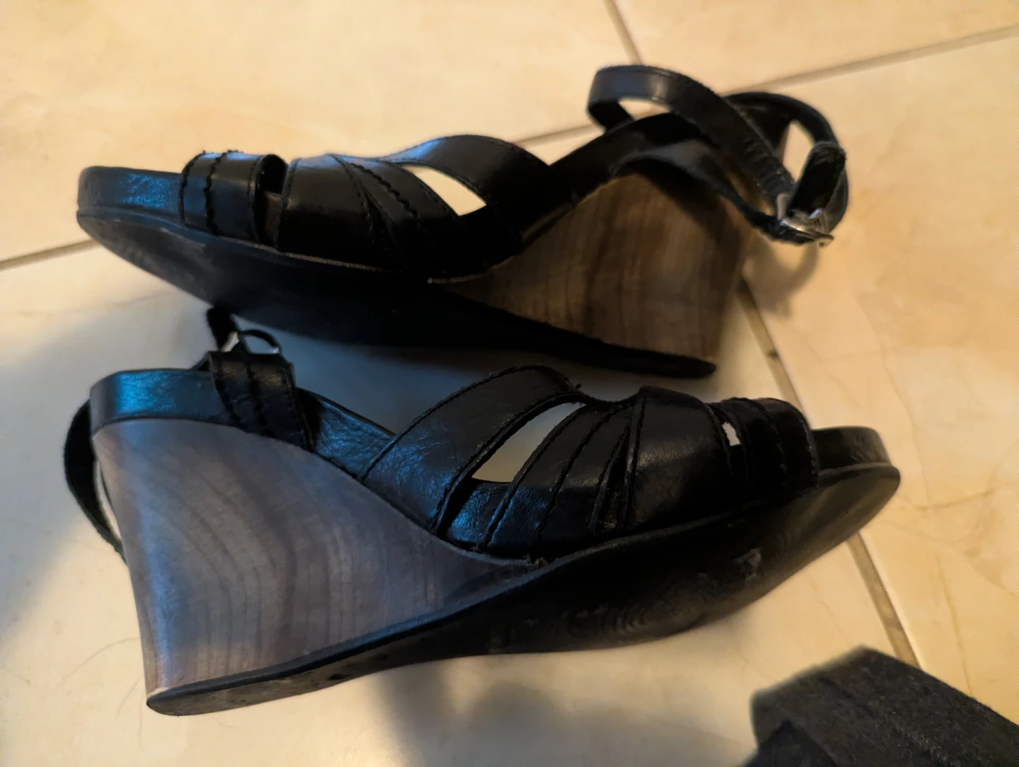 Town Shoes Black Wedge Sandals, Size 7