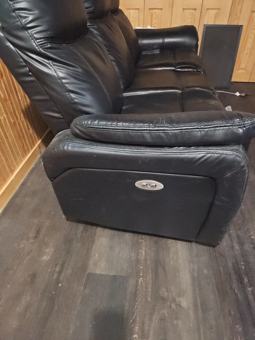 Black Leather Reclining Sofa and love seat - photo 3