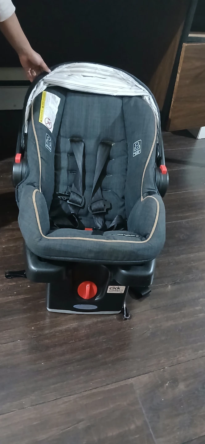 Graco SnugRide 35 Infant Car Seat - photo 2