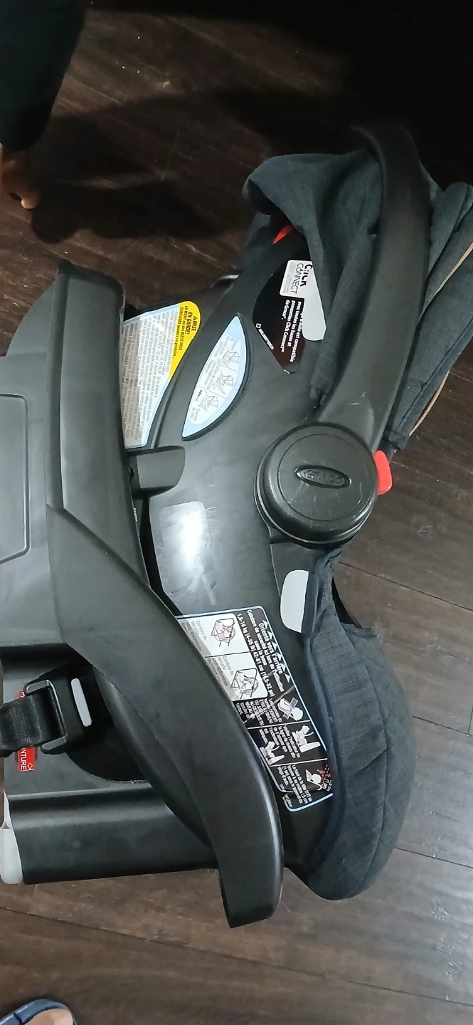 Graco SnugRide 35 Infant Car Seat - photo 3