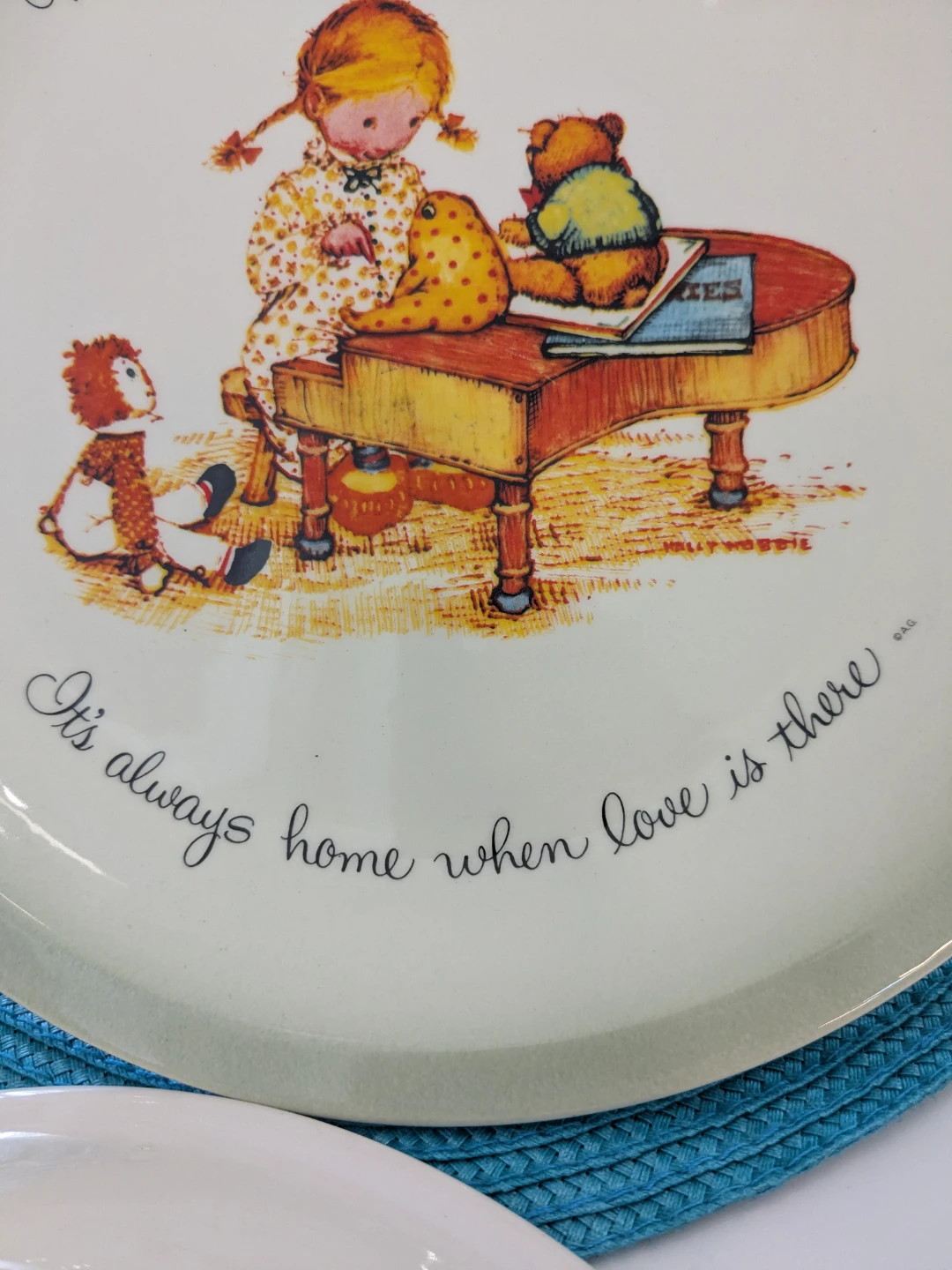 Holly Hobbie Collection Edition Plate Children and Teddy Bear - photo 4