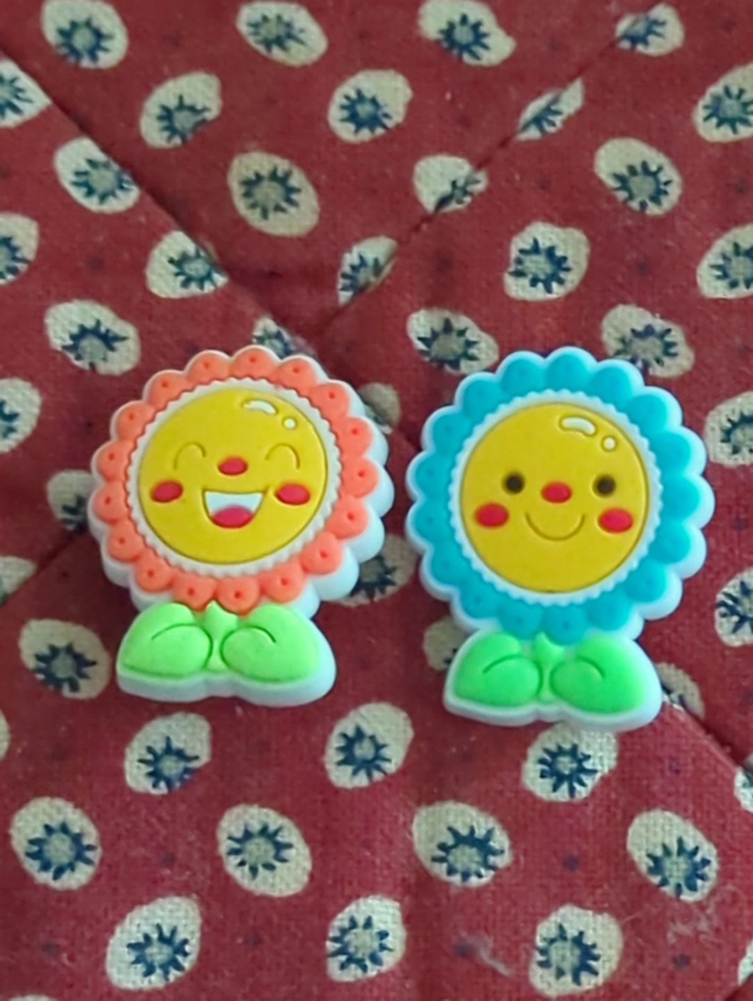 🥕Cute shoe charns - Set of 2