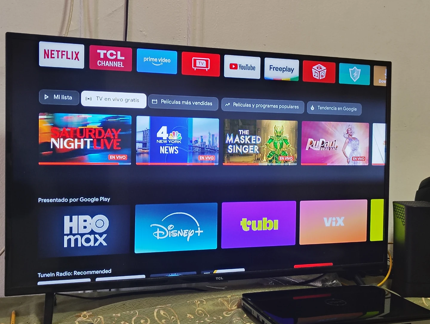 TCL Smart TV - photo 2