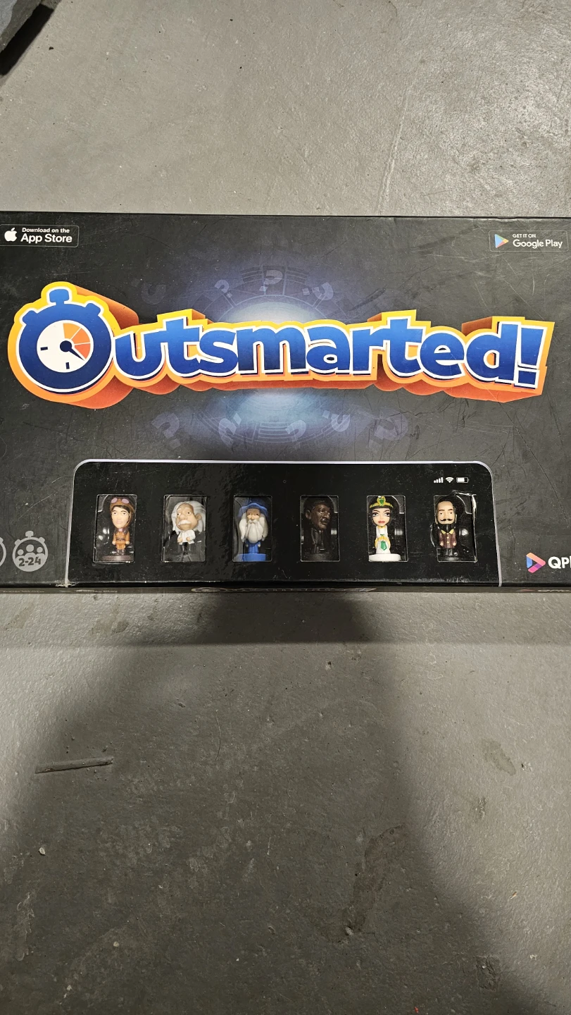 Outsmarted! The Live Quiz Show Board Game - photo 4