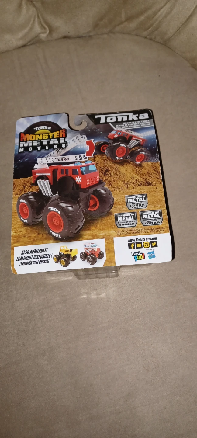 New Tonka Monster Metal Movers Fire Truck - photo 2