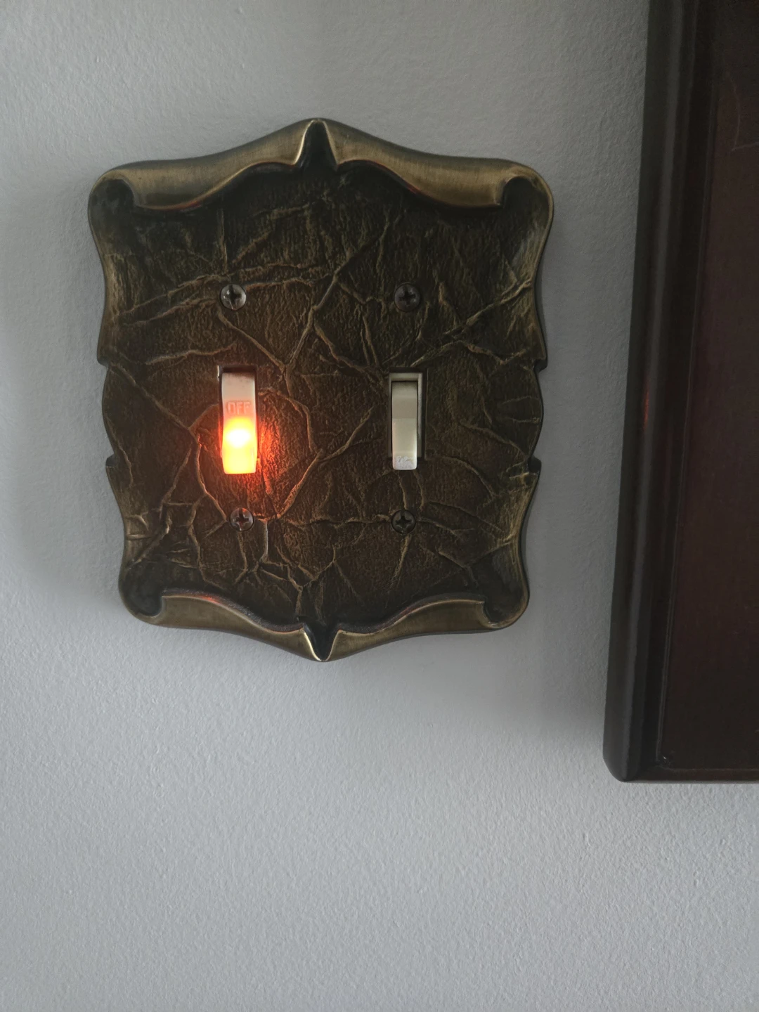 Antique Brass Finish Switch & Outlet Covers - photo 2