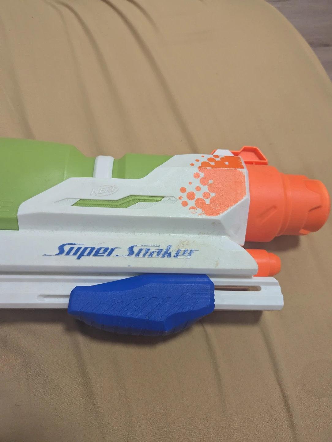 Nerf super soaker barrage