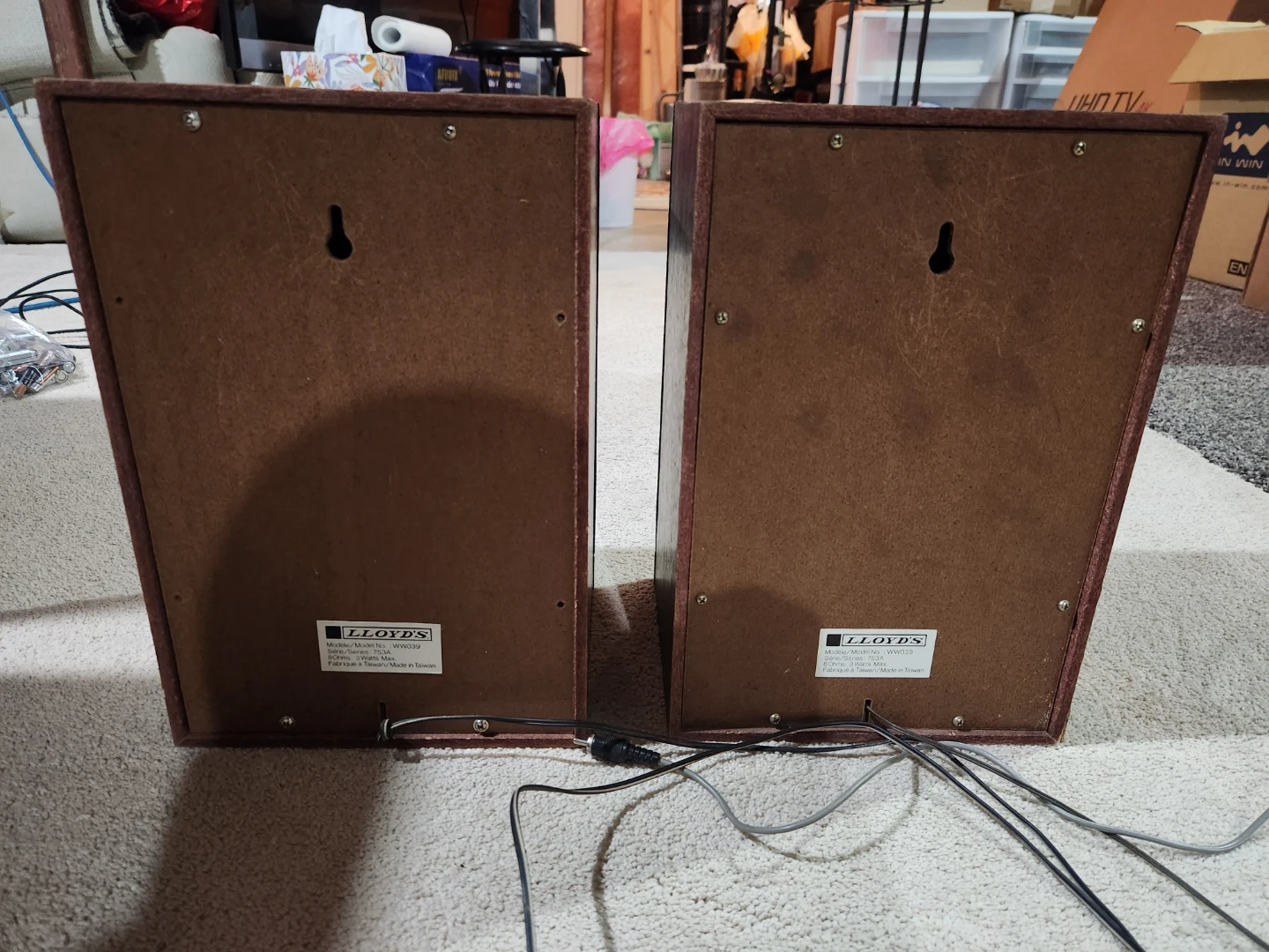 Vintage Lloyd's Bookshelf Speakers - photo 4