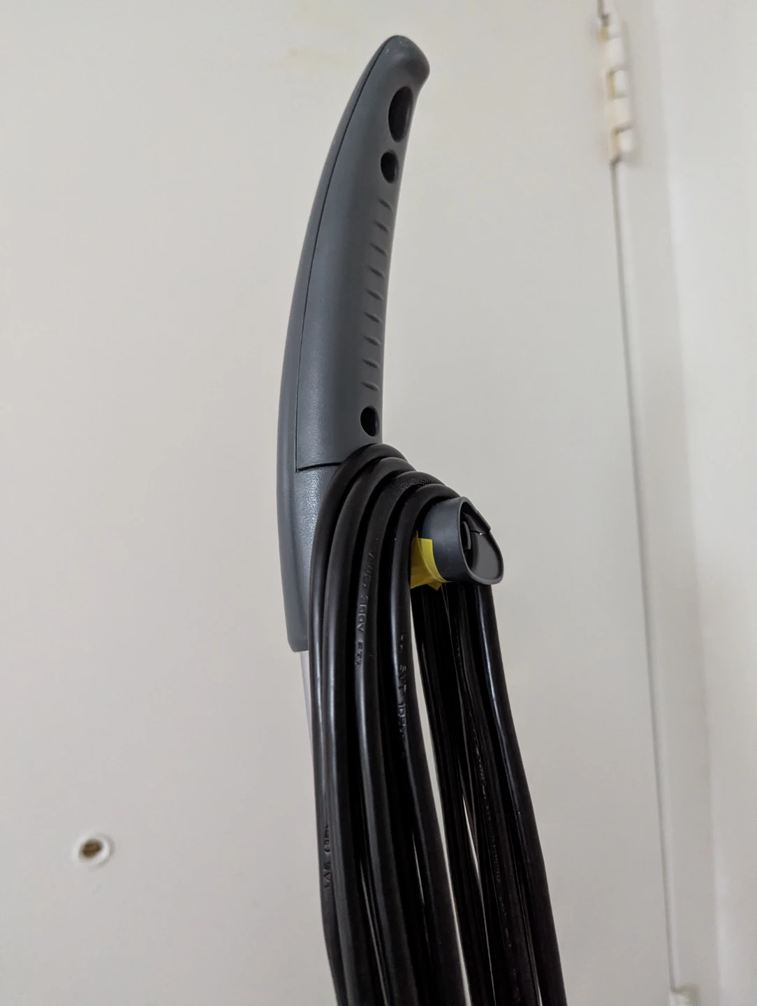 VonHaus Stick Vacuum - photo 3