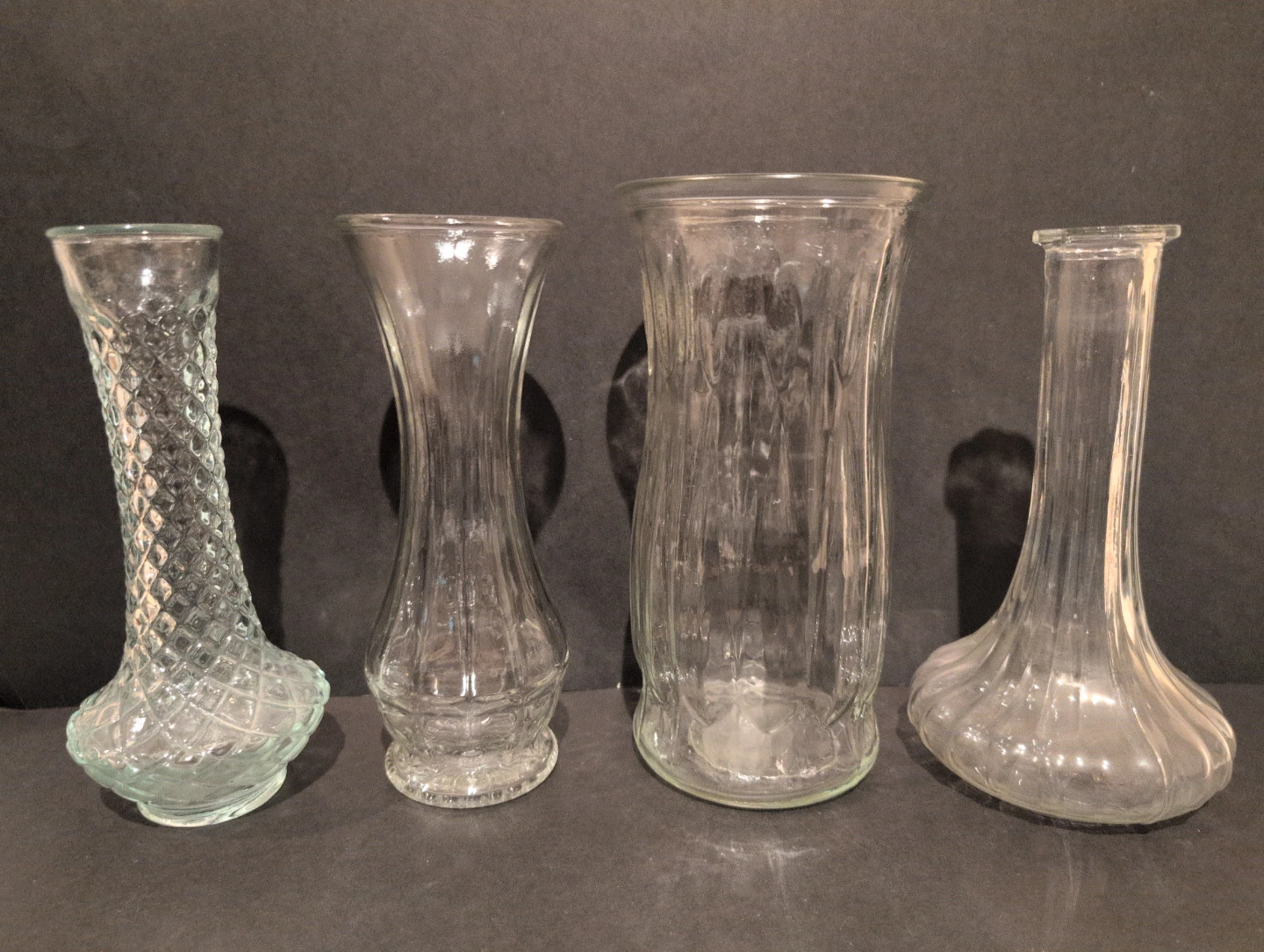 9 Vintage Hoosier & Cleveland Glass Vases - photo 2