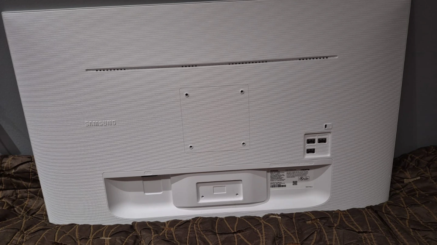 Samsung M7 Smart Monitor 32 inch - photo 2