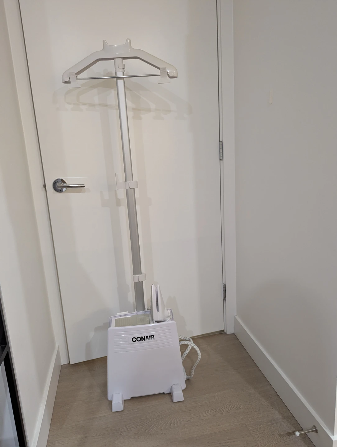 Conair Garment Steamer~ brand new