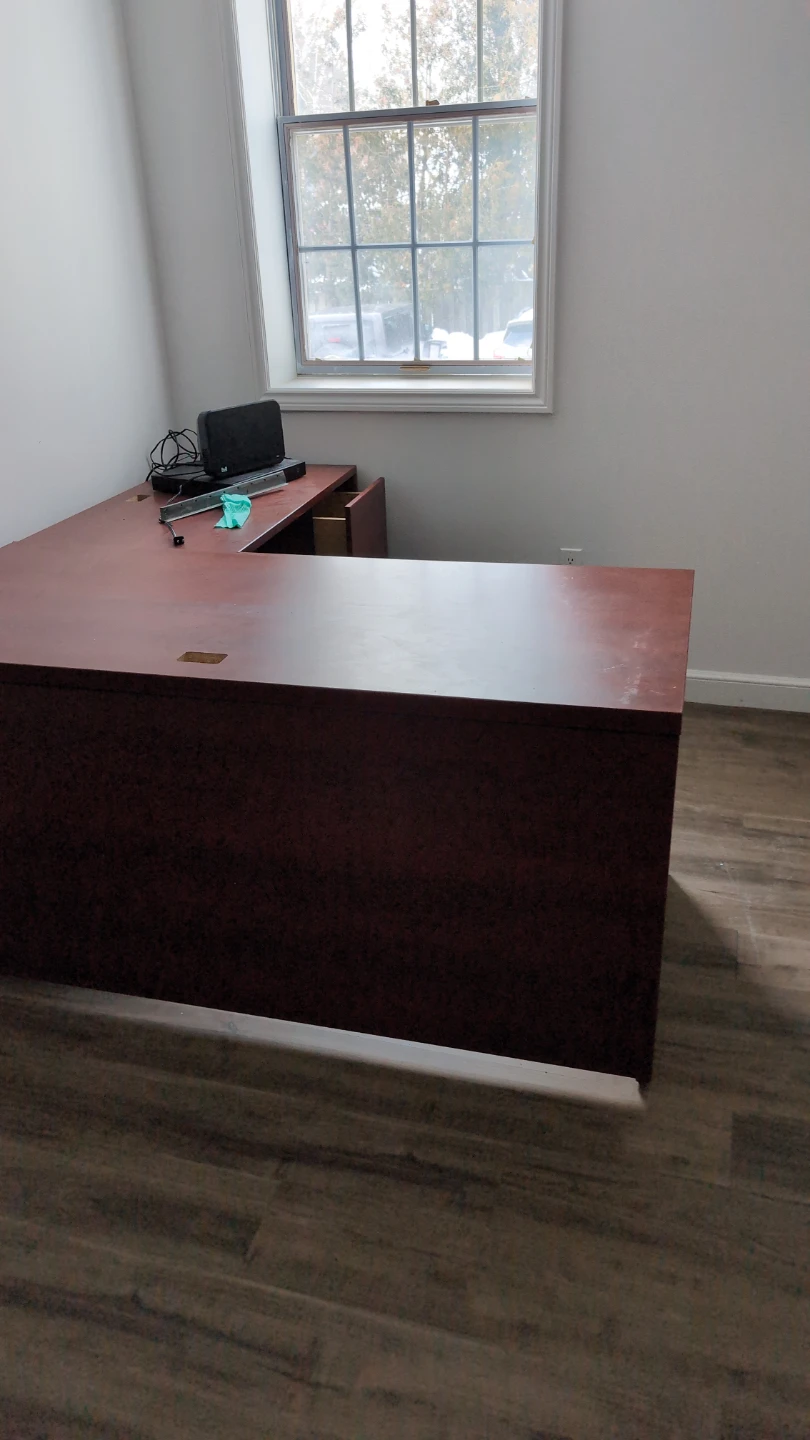 Office Desks - photo 4