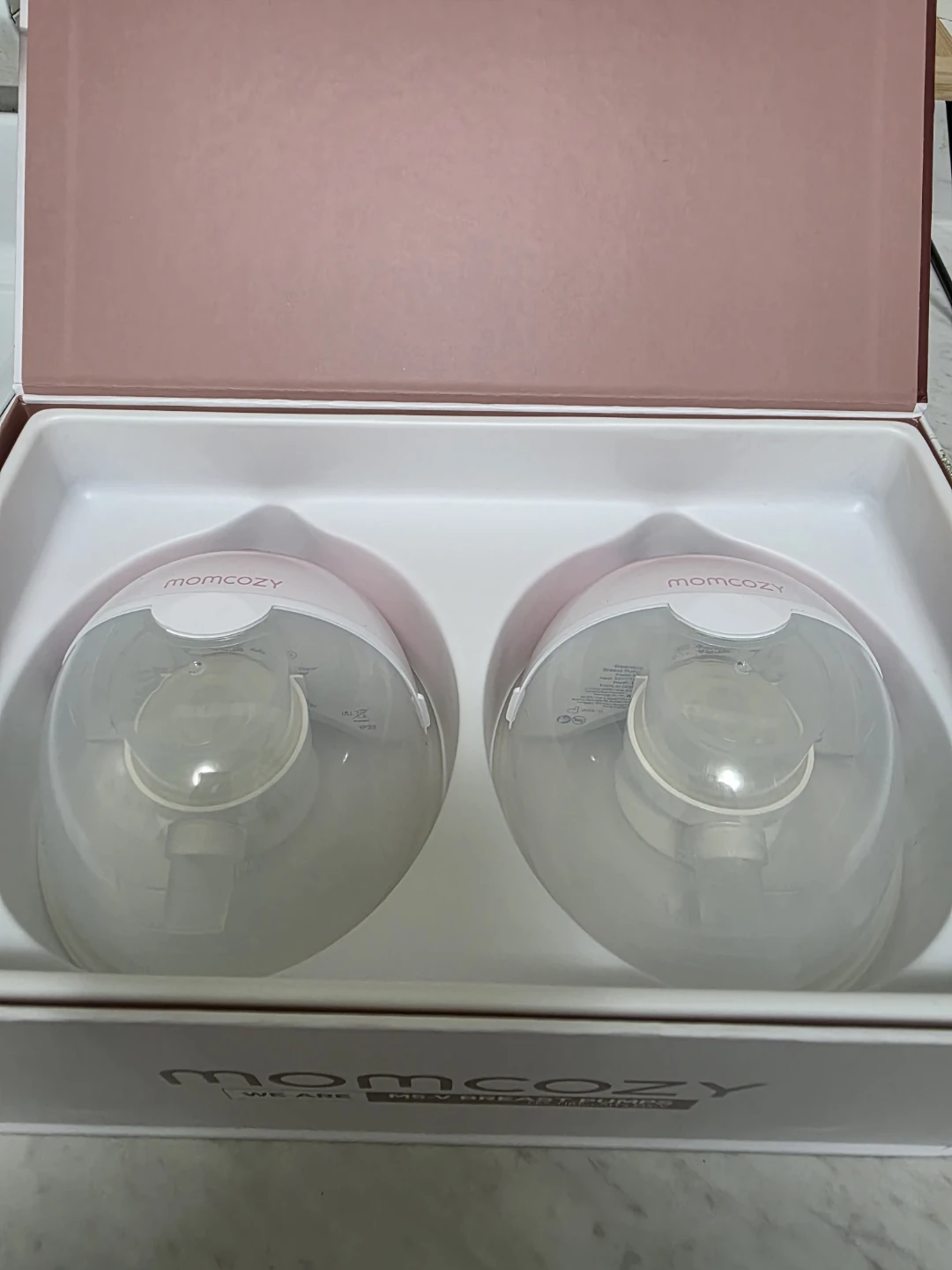 Mom cozy M-5 Hands-Free Portable Model Breast Pump - photo 5