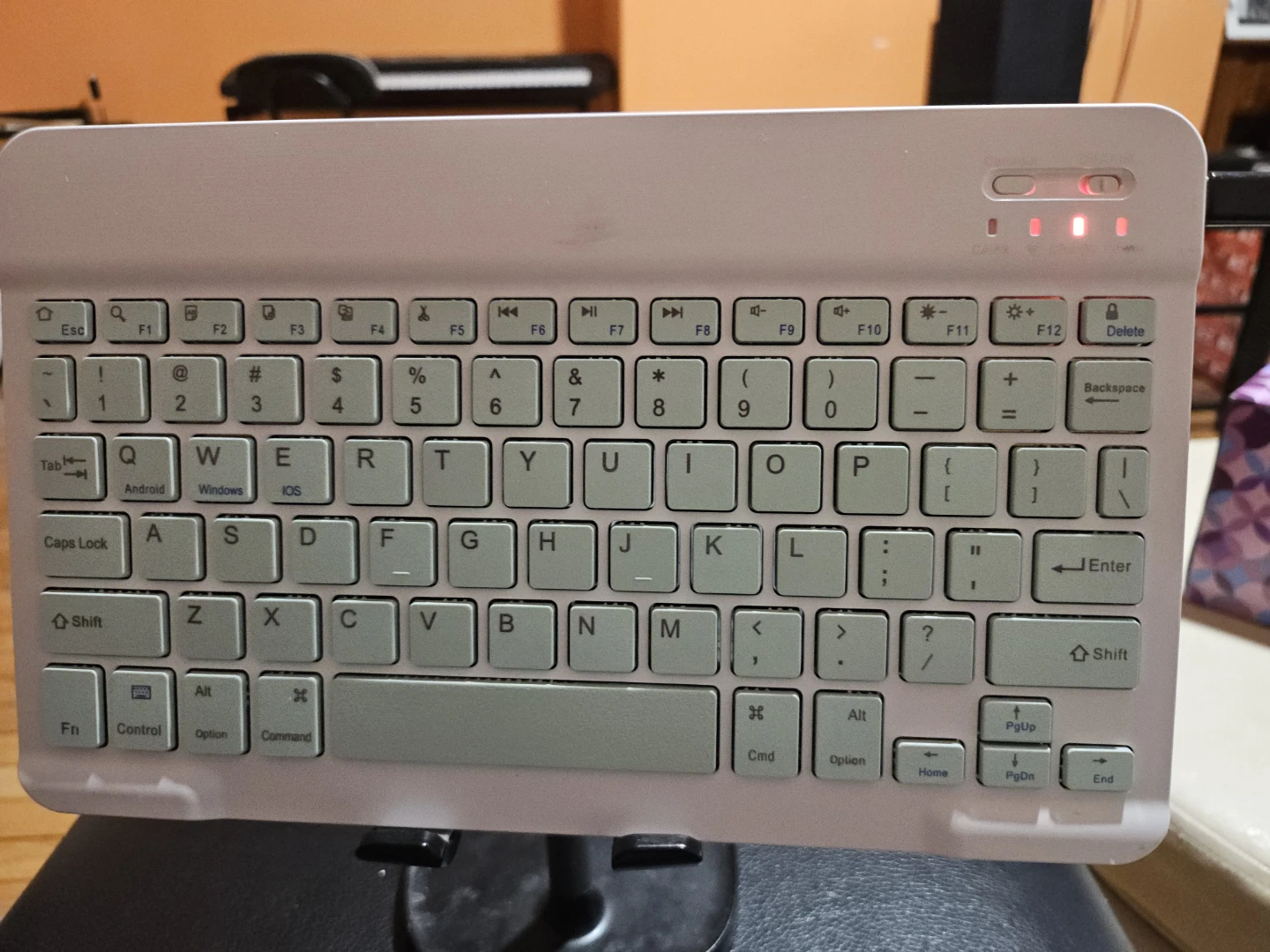 Pink Bluetooth Keyboard for Android/Windows/iOS