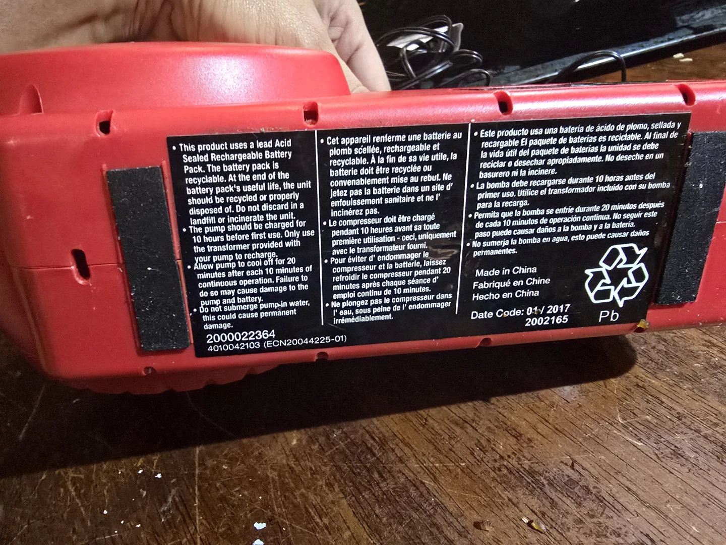 Coleman Rechargeable QuickPump - photo 2