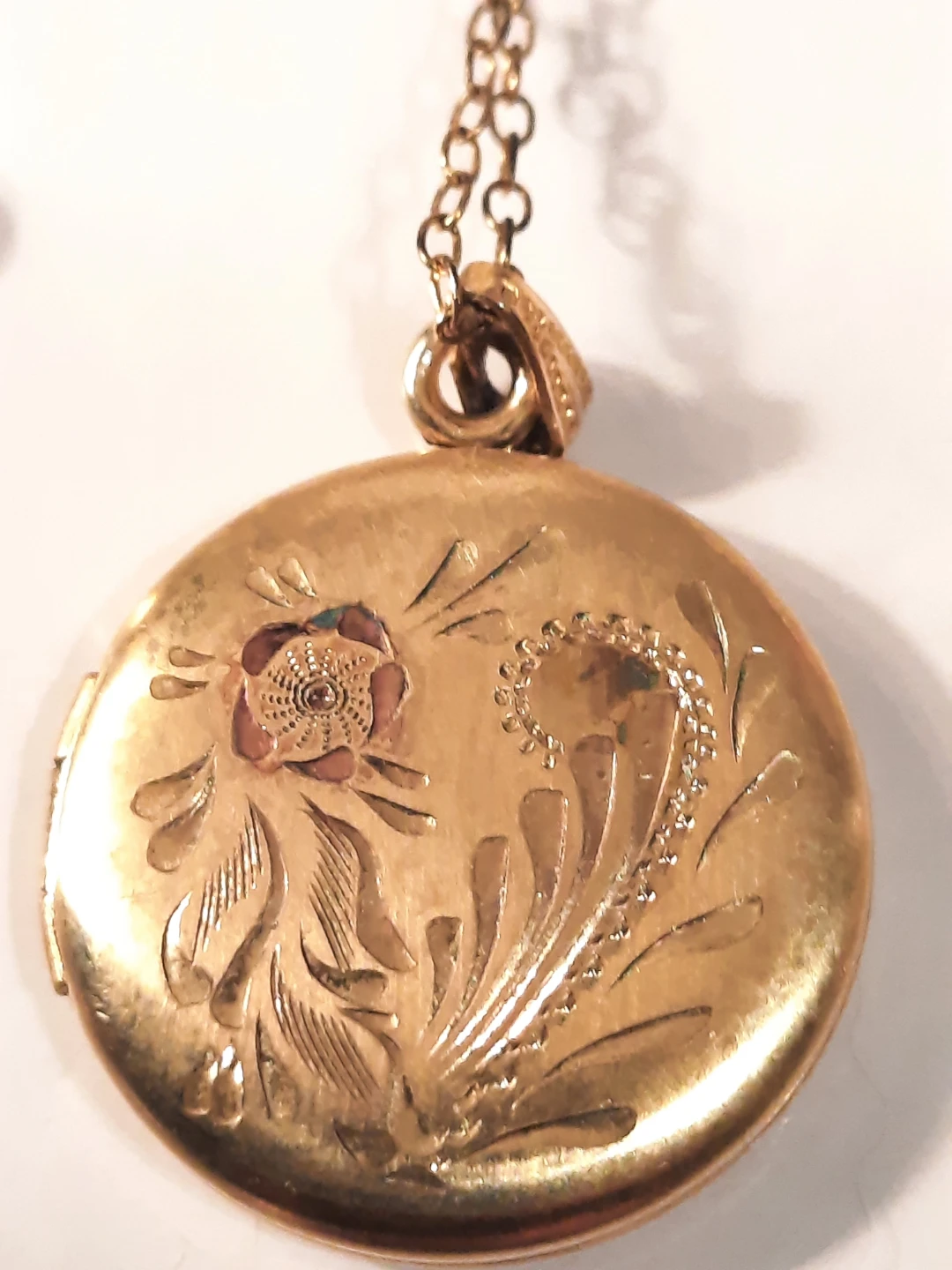 Vintage 12k pendant on chain and gold plate pendant with chain - photo 4