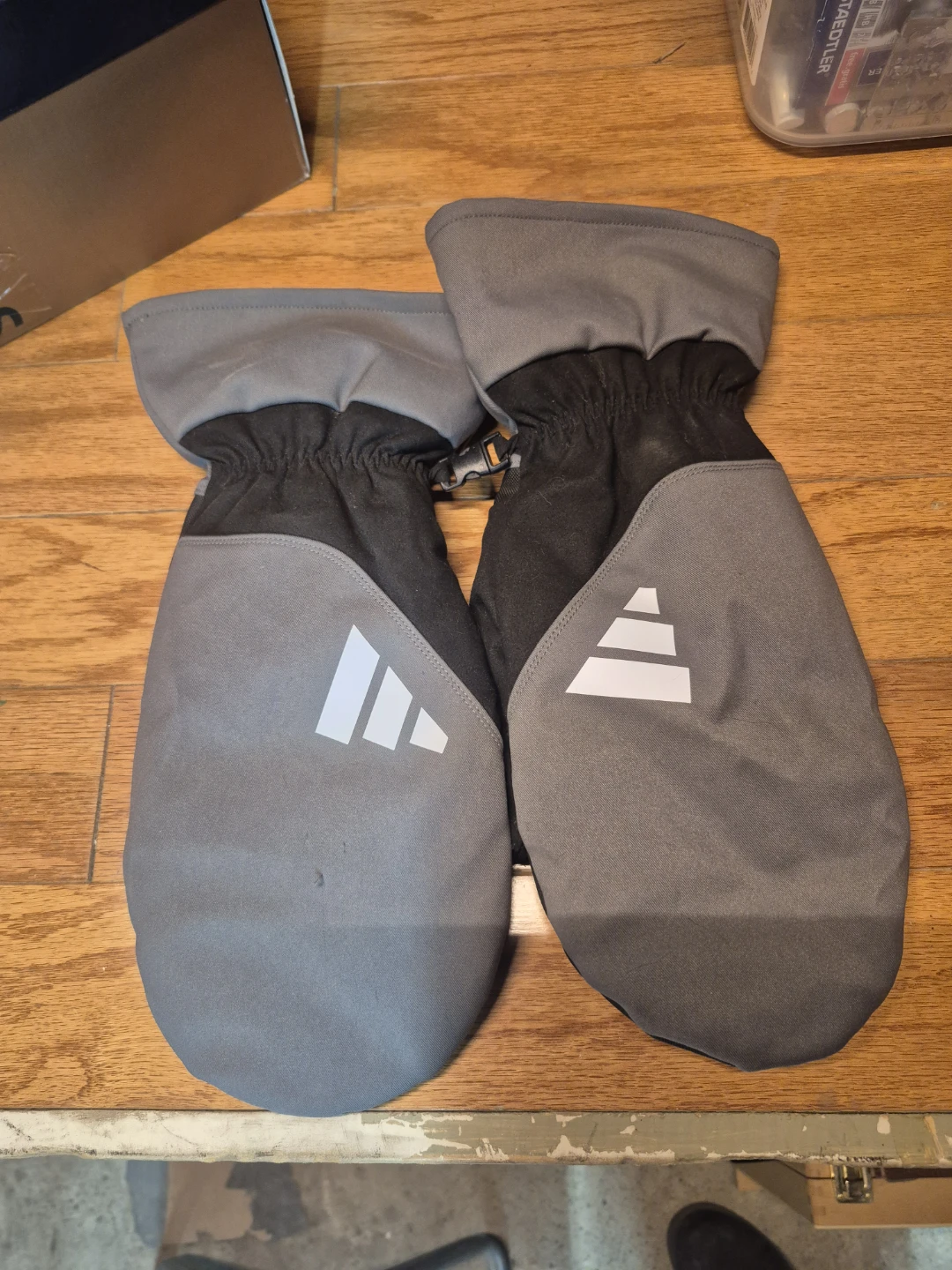 Adidas Mittens