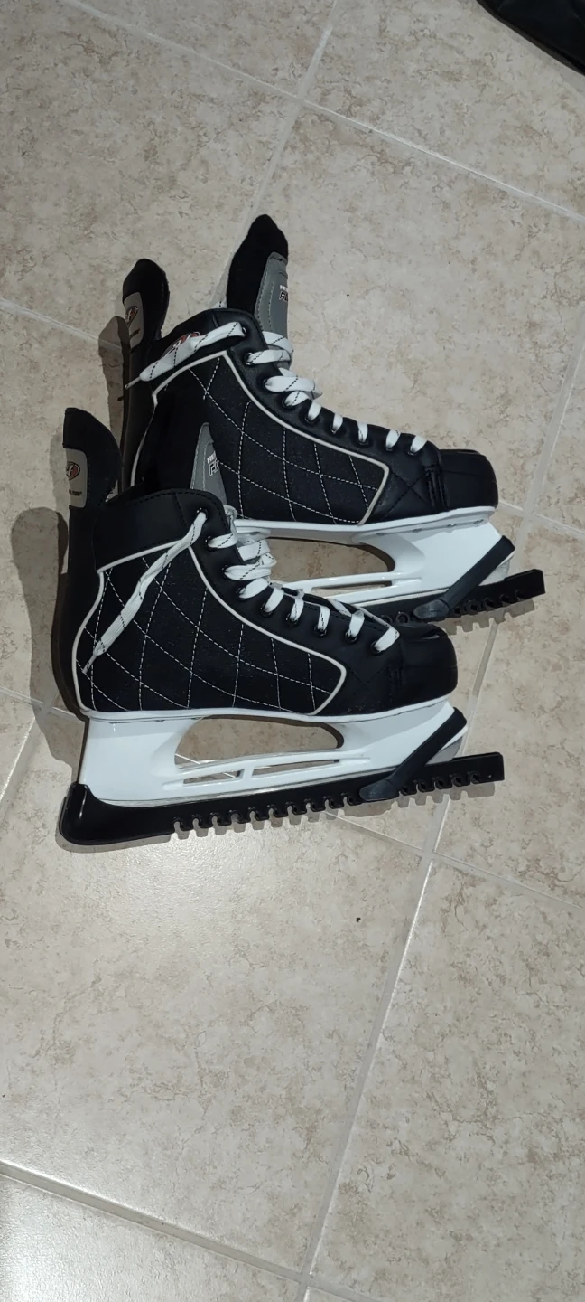 Hespeler Rogue Hockey Skates - photo 3