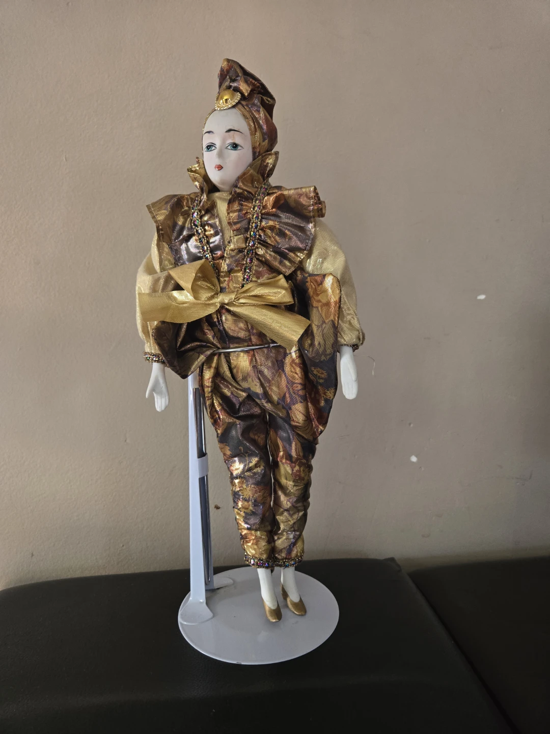 Collection of 5 Porcelain Clown Dolls - photo 3