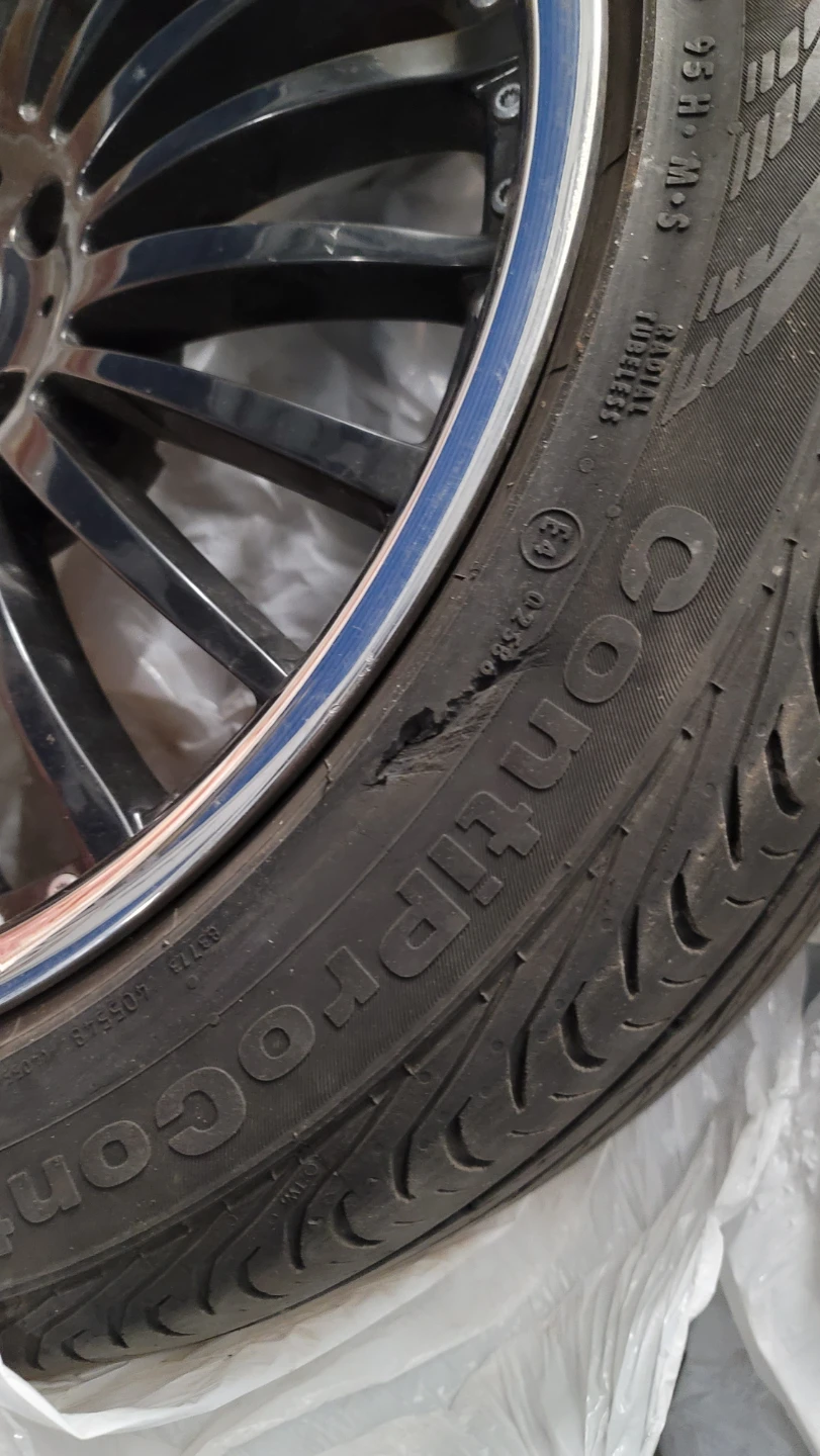 235/45R19 Continental Tires on Rims - photo 4