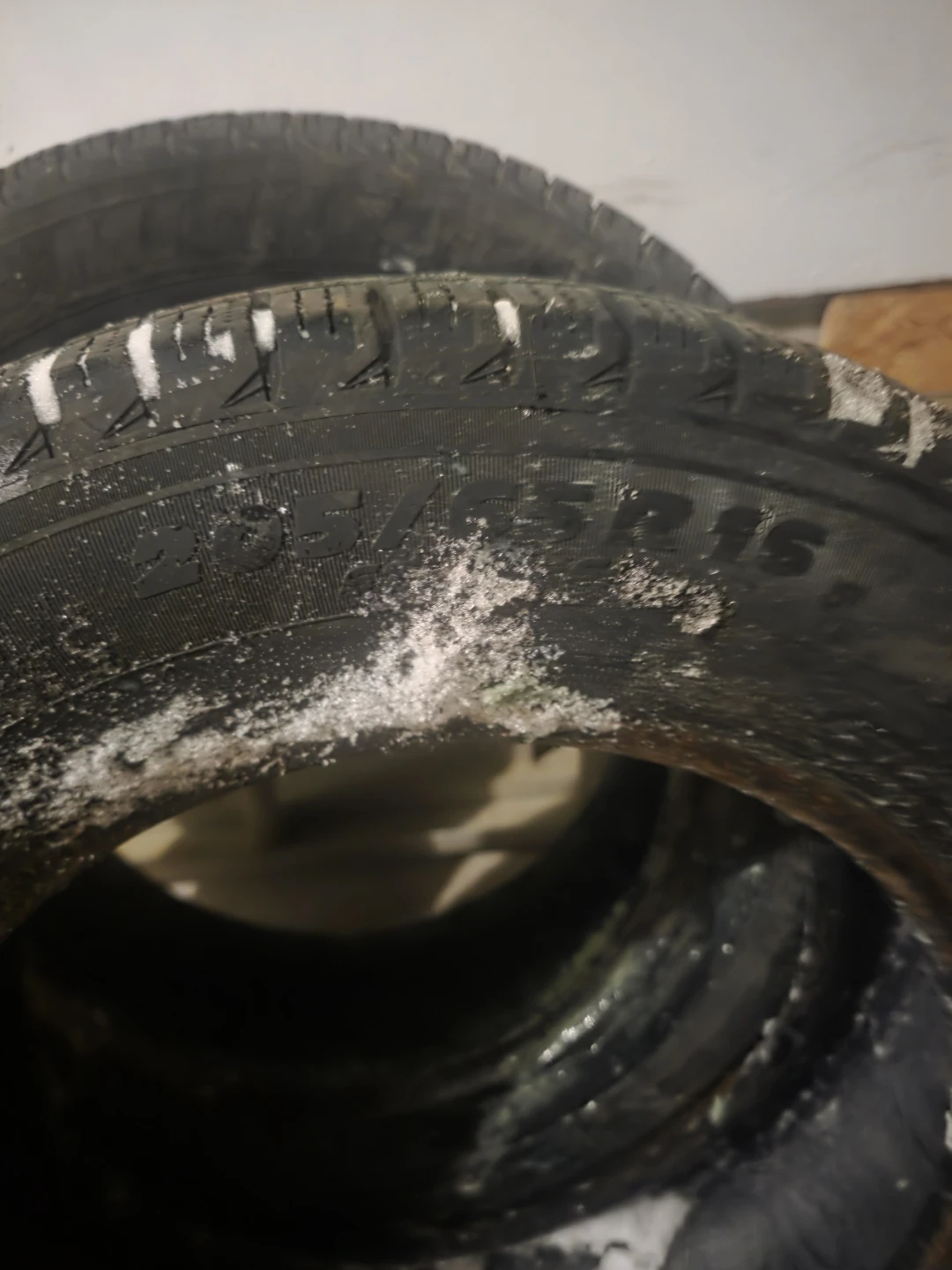 2X205/65/R16 mechelin ice X winter tires only 2