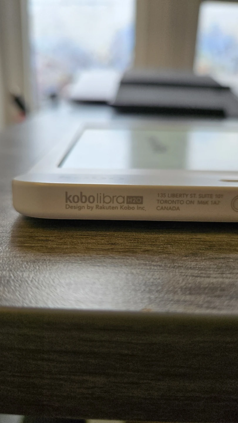 Kobo Libra H2O eReader with Case - photo 3