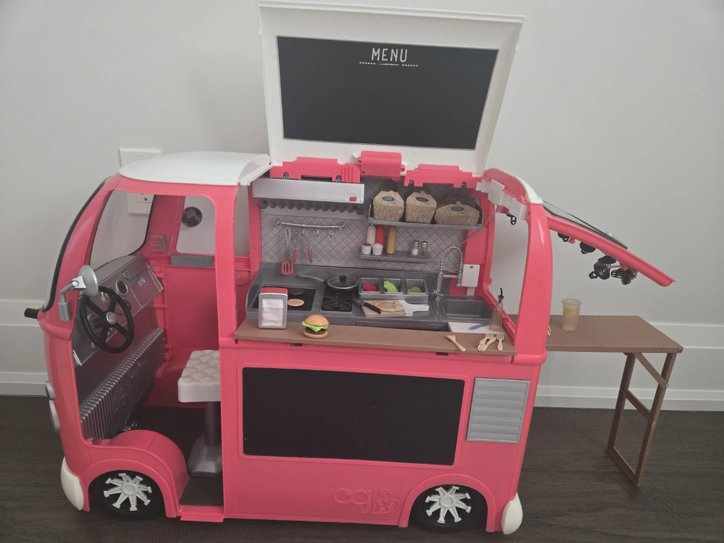 Our Generation Food Truck Playset