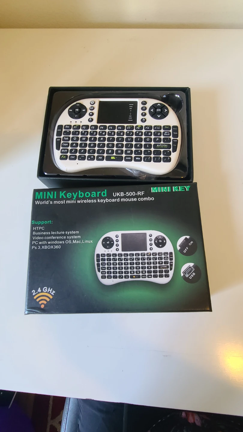Mini Keyboard UKB-500-RF Wireless Mouse Combo - NEW