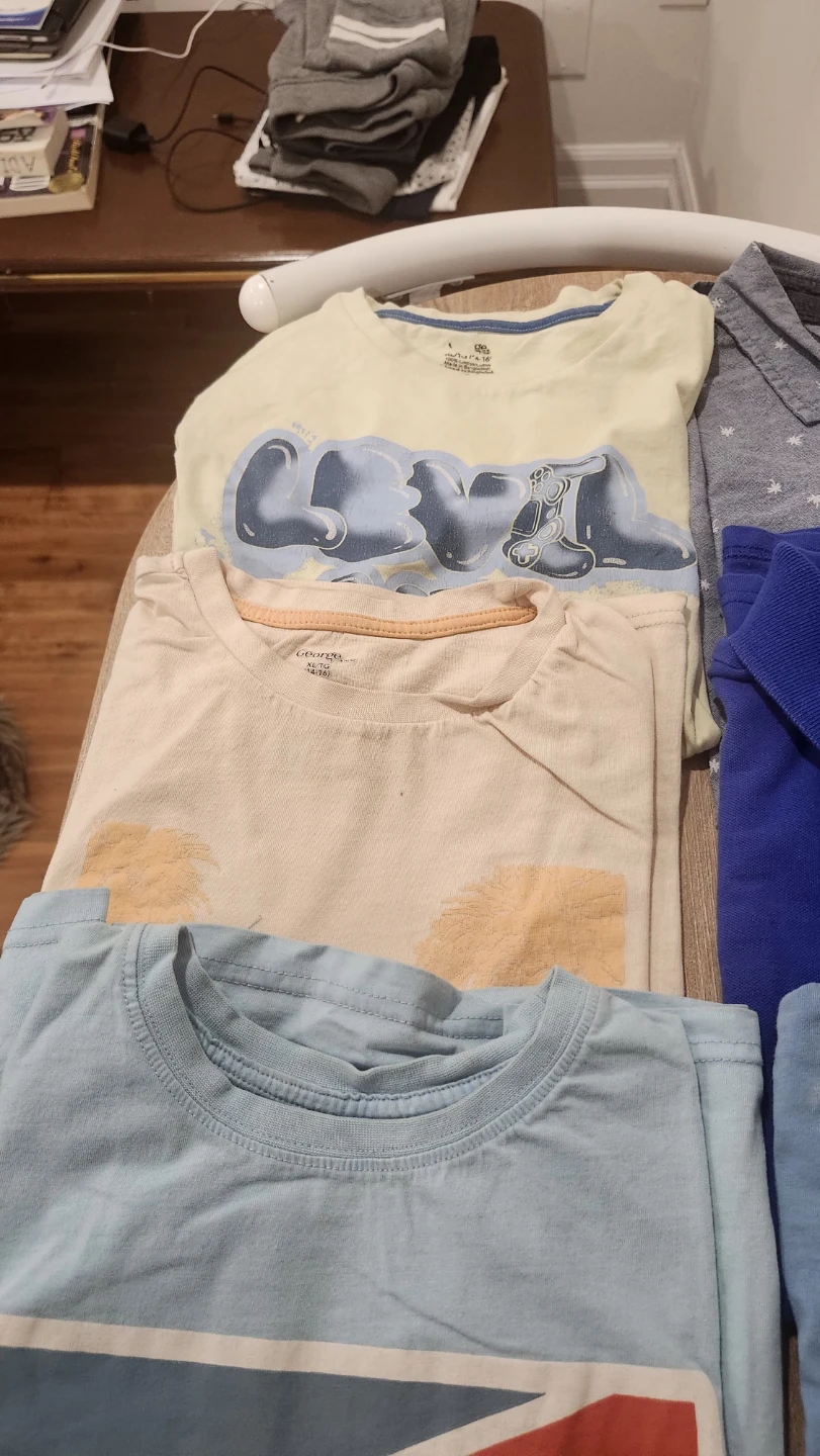 Bundle of 10-12 yr Boys' 6 T-shirts and Polos - photo 2