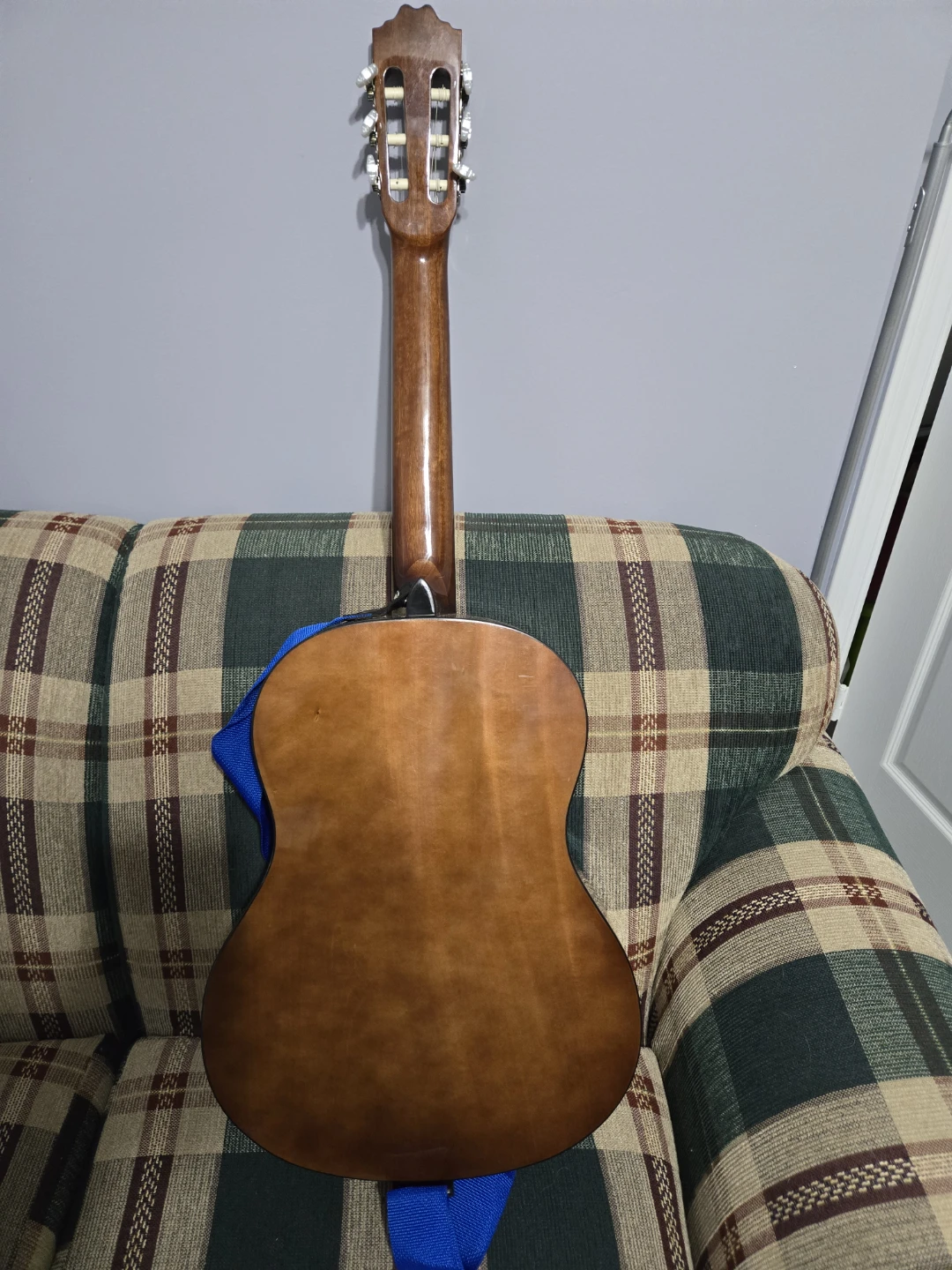 Beaver Creek Classical Guitar with Gig Bag - photo 2
