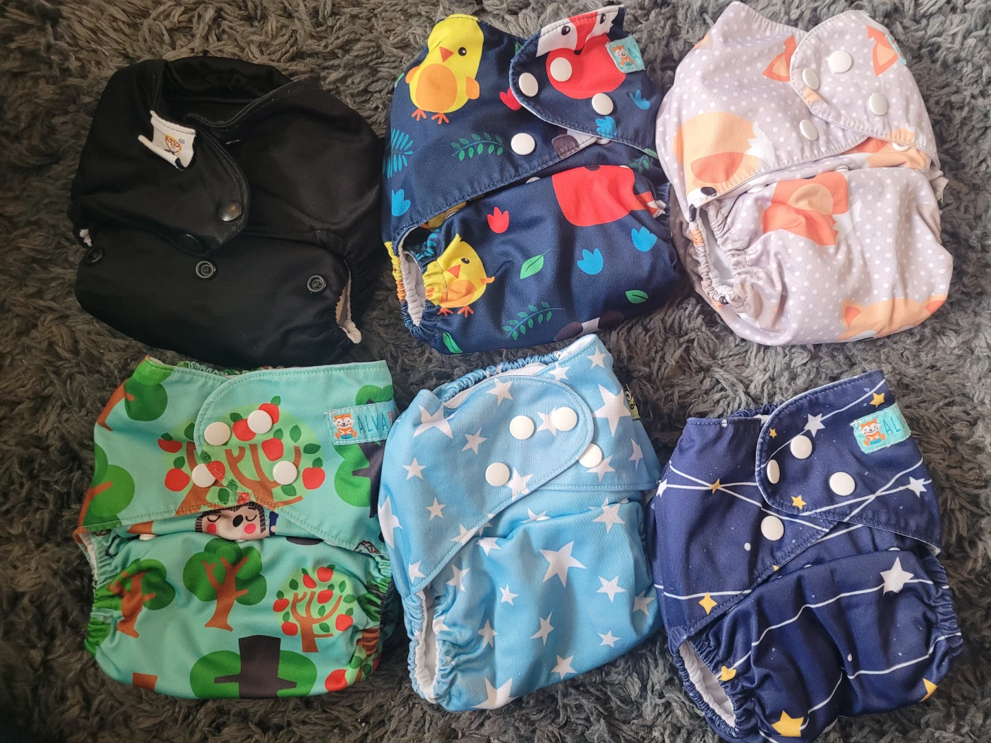 HUGE cloth diaper bundle, with liners and a nice container - photo 3
