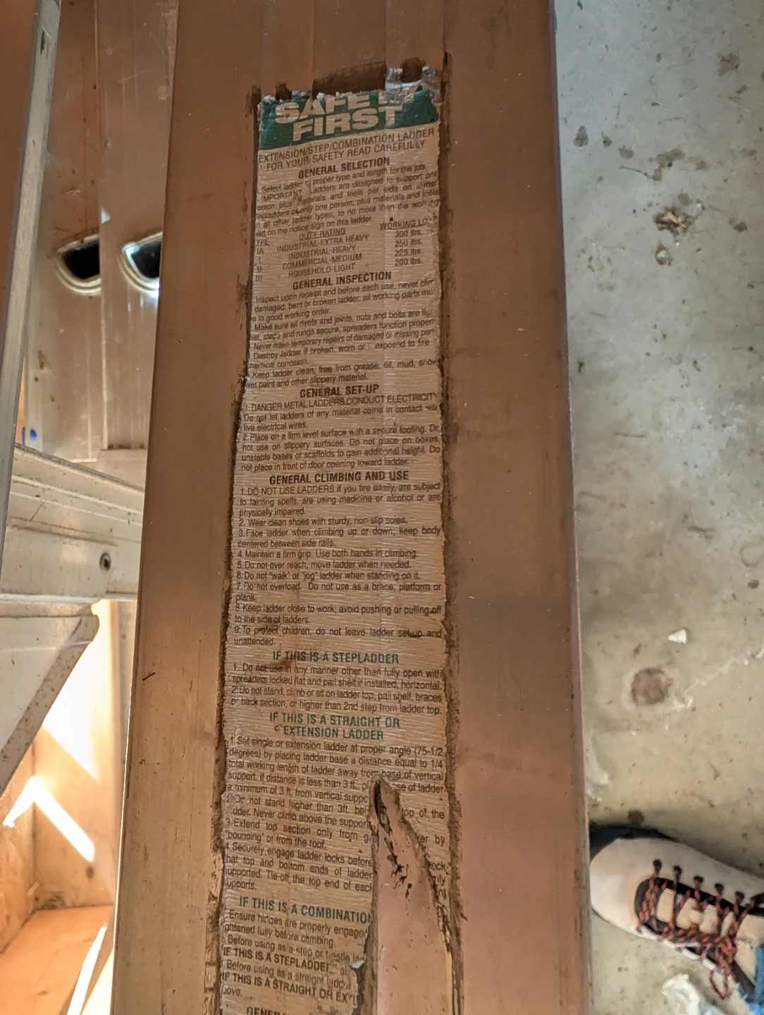 16 foot featherlite class 1 step ladder - photo 3