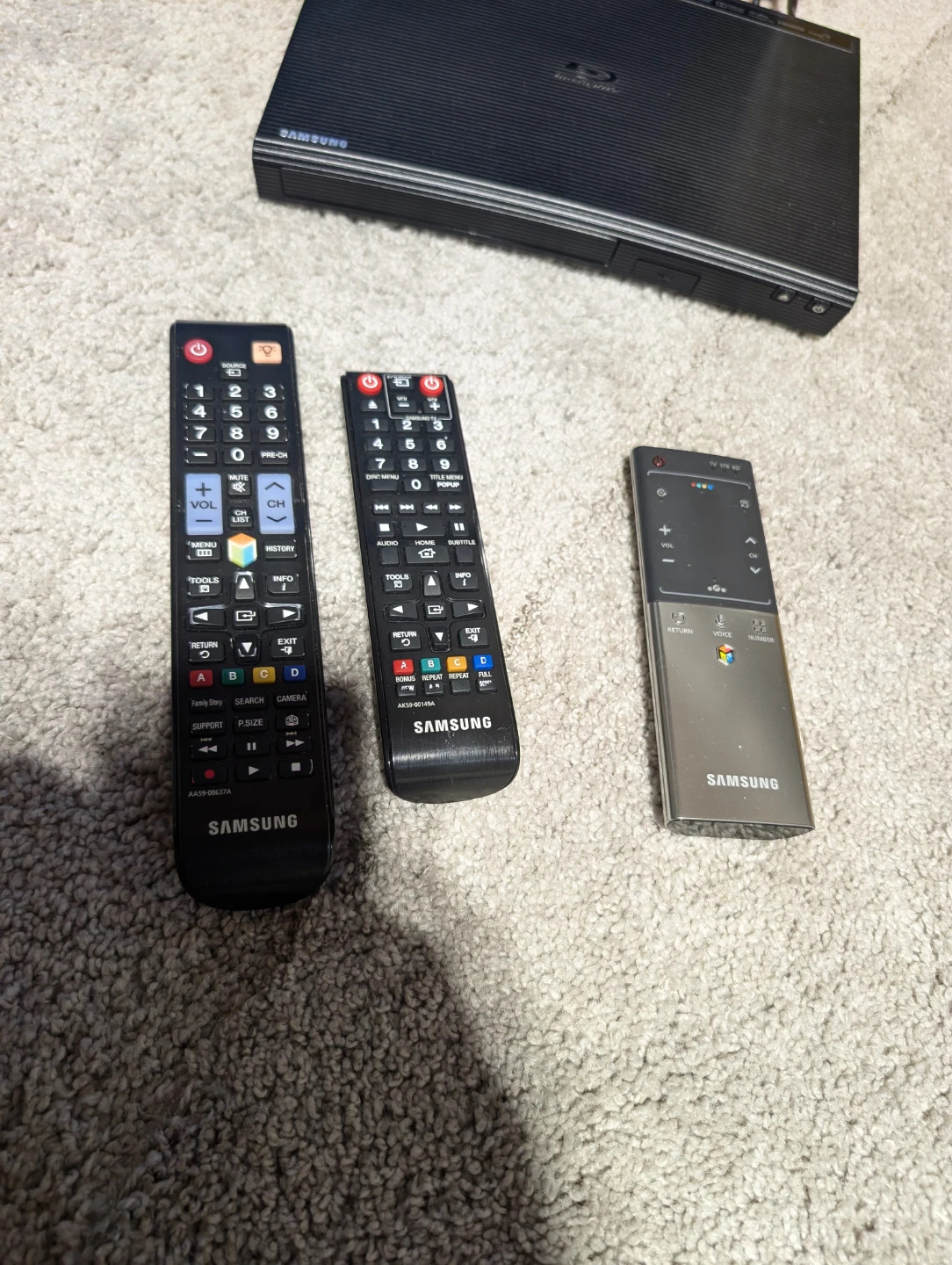 55" Samsung Smart 3D TV with Accessories - photo 4