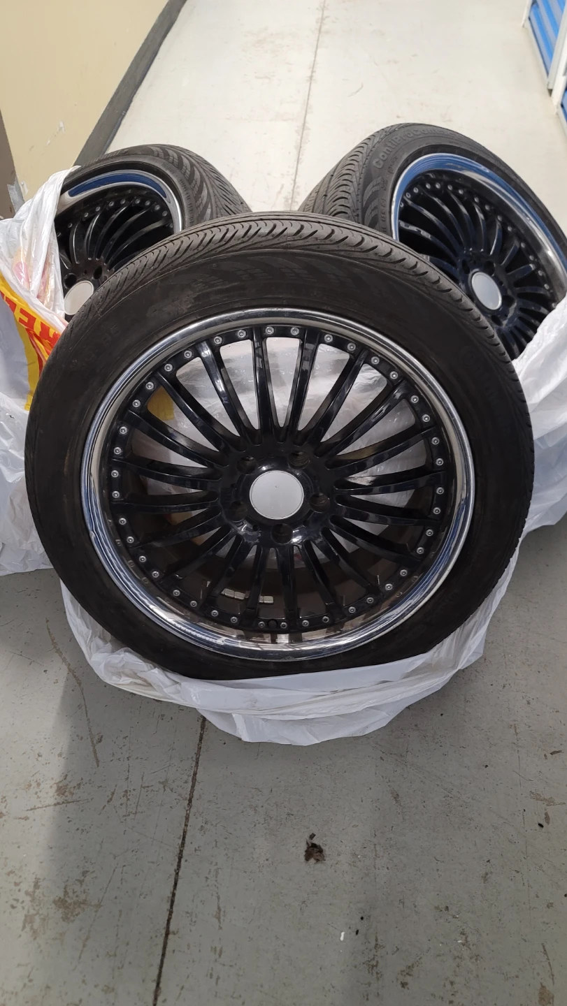 235/45R19 Continental Tires on Rims - photo 2