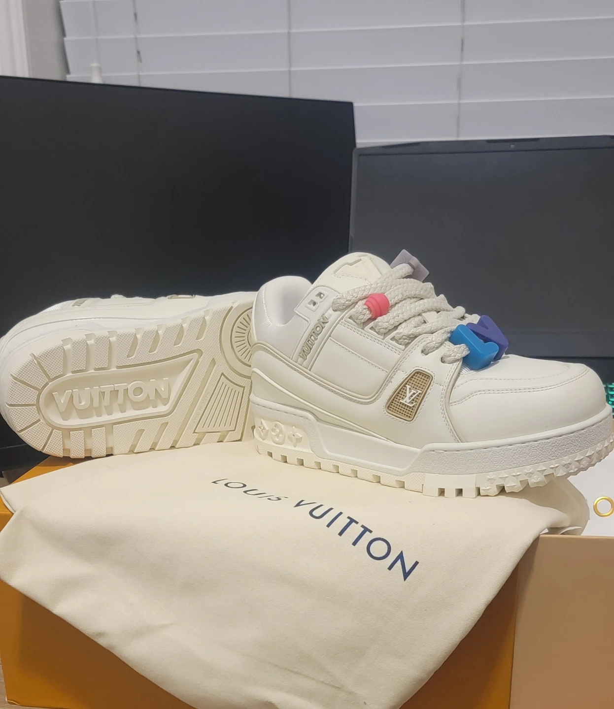 Louis Vuitton Maxi Trainer Sneaker White - photo 2