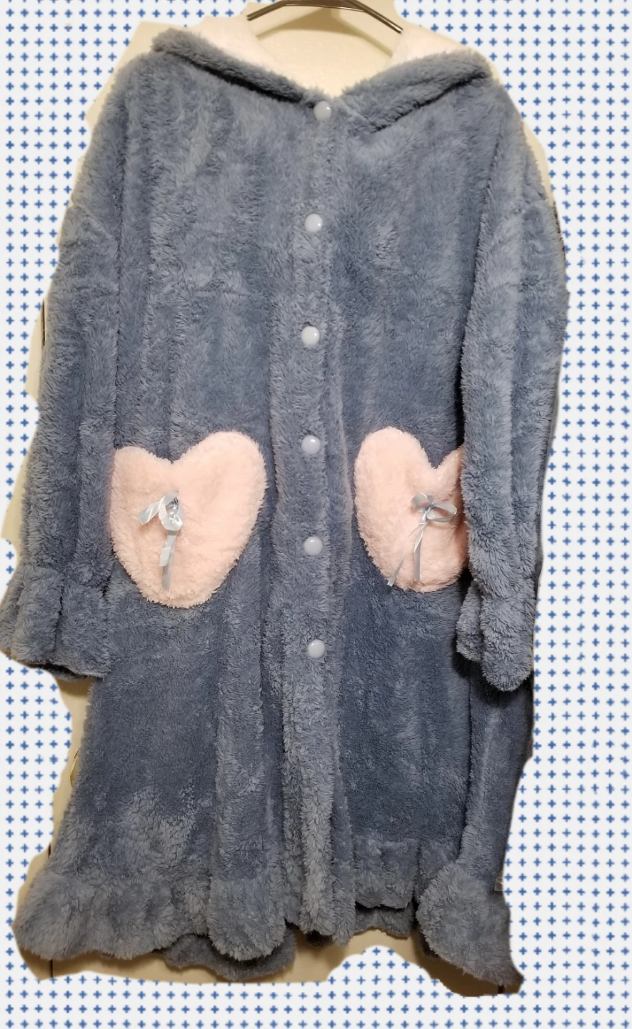 NWOT Women's Fluffy Blue Hooded Robe with Pink Pants Set - photo 2