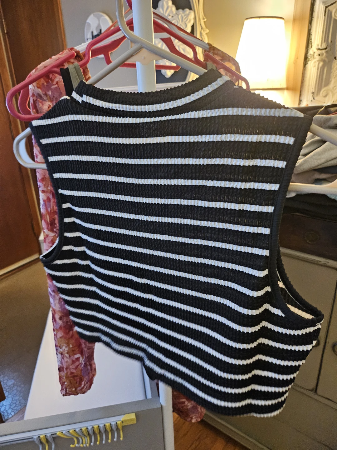 Shein Ribbed Textured Striped Tank Top - Size L 🧡 - photo 4