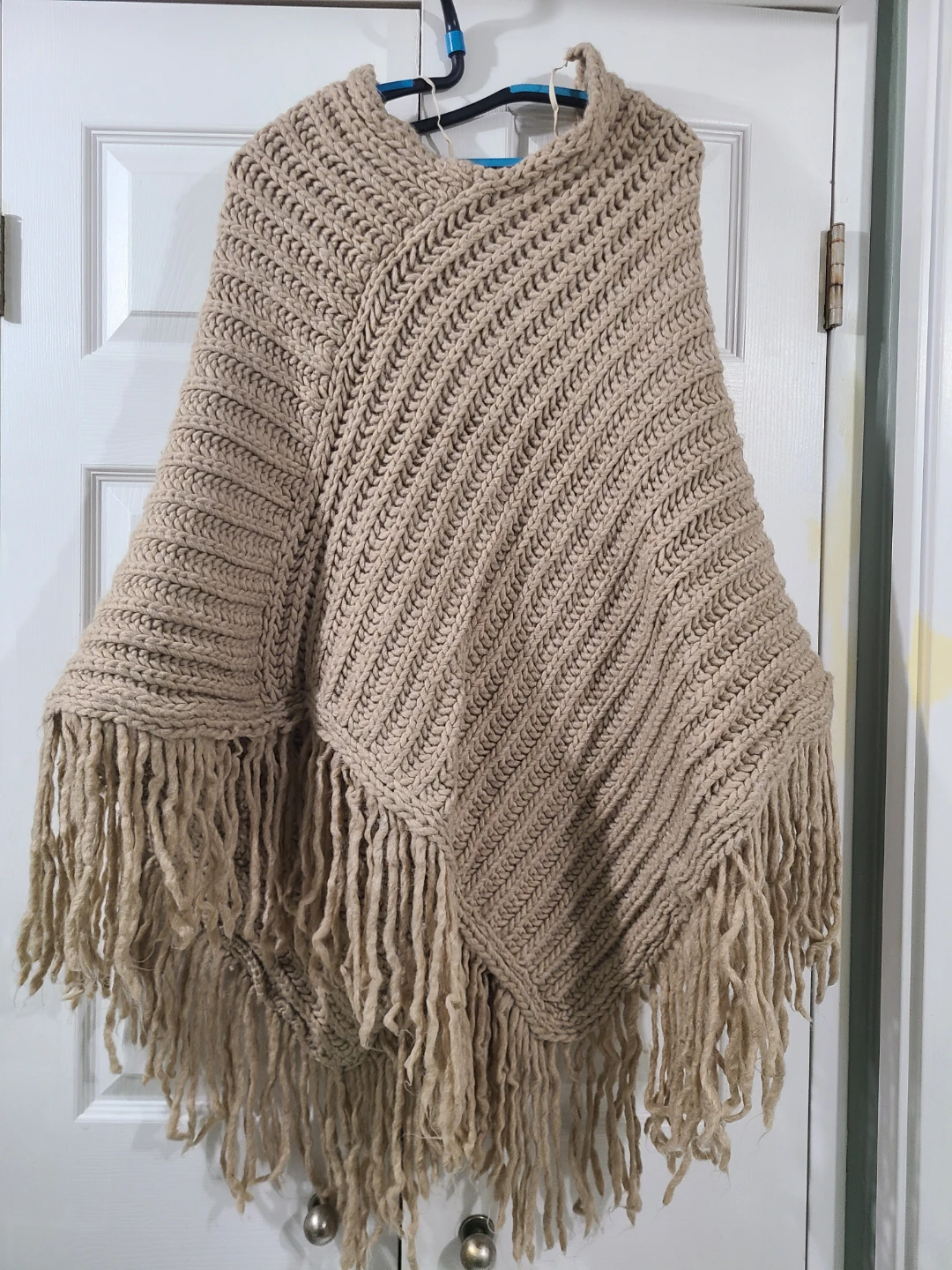 Beige Knit Poncho with scarves - photo 2