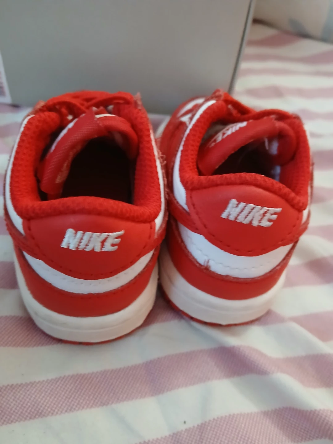 Nike Baby Shoes Red & White - photo 2