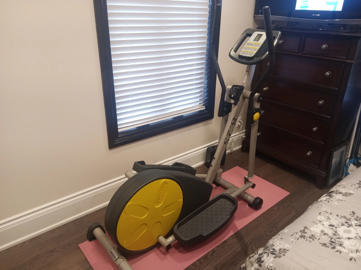 Elliptical Exercise Machine - photo 4