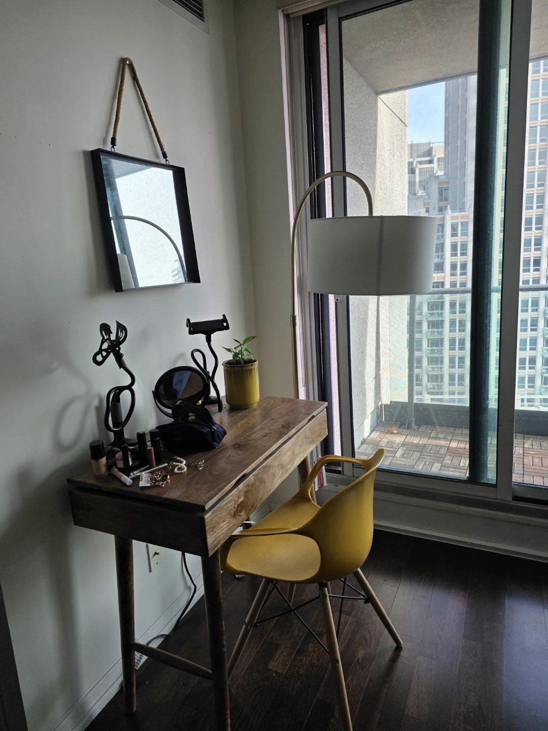 Wooden Vanity Desk (chair not included) Please Read Description