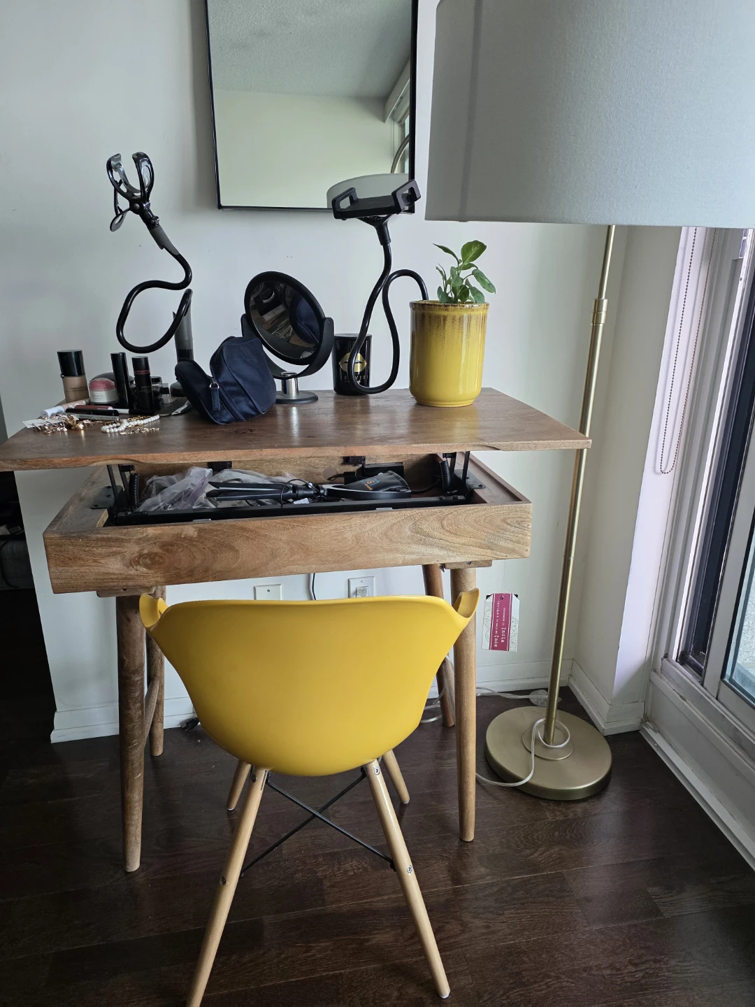 Wooden Vanity Desk (chair not included) Please Read Description - photo 2