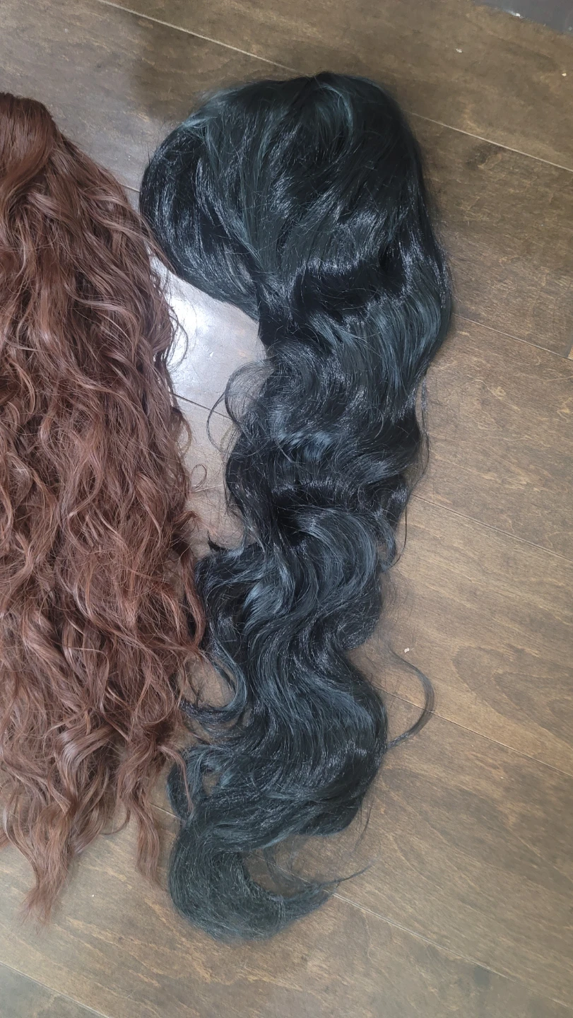 Black wig (new never used in box)