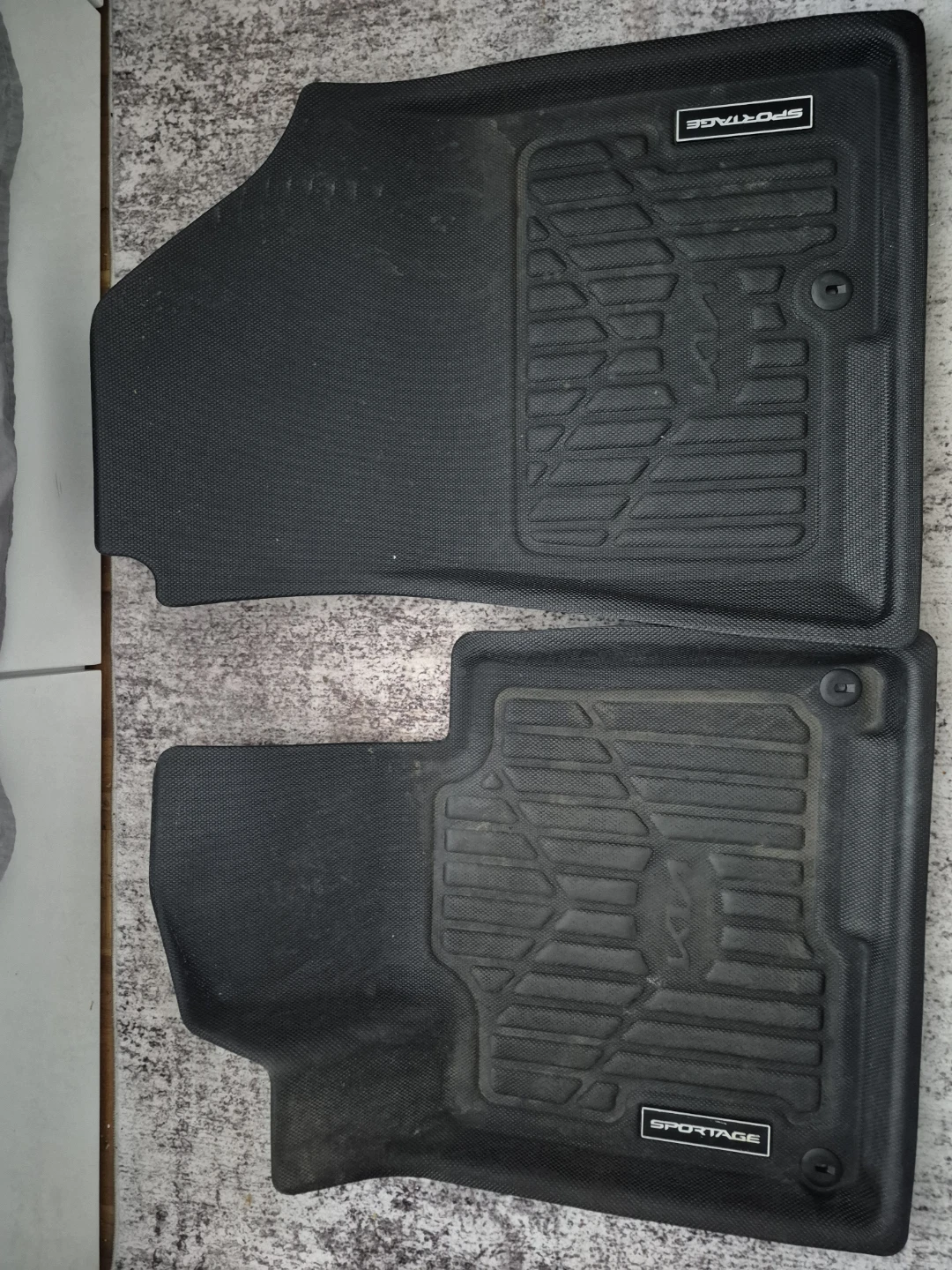 🚗 OEM Kia Sportage 2023 Floor Mats – Winter + Summer Set - photo 3