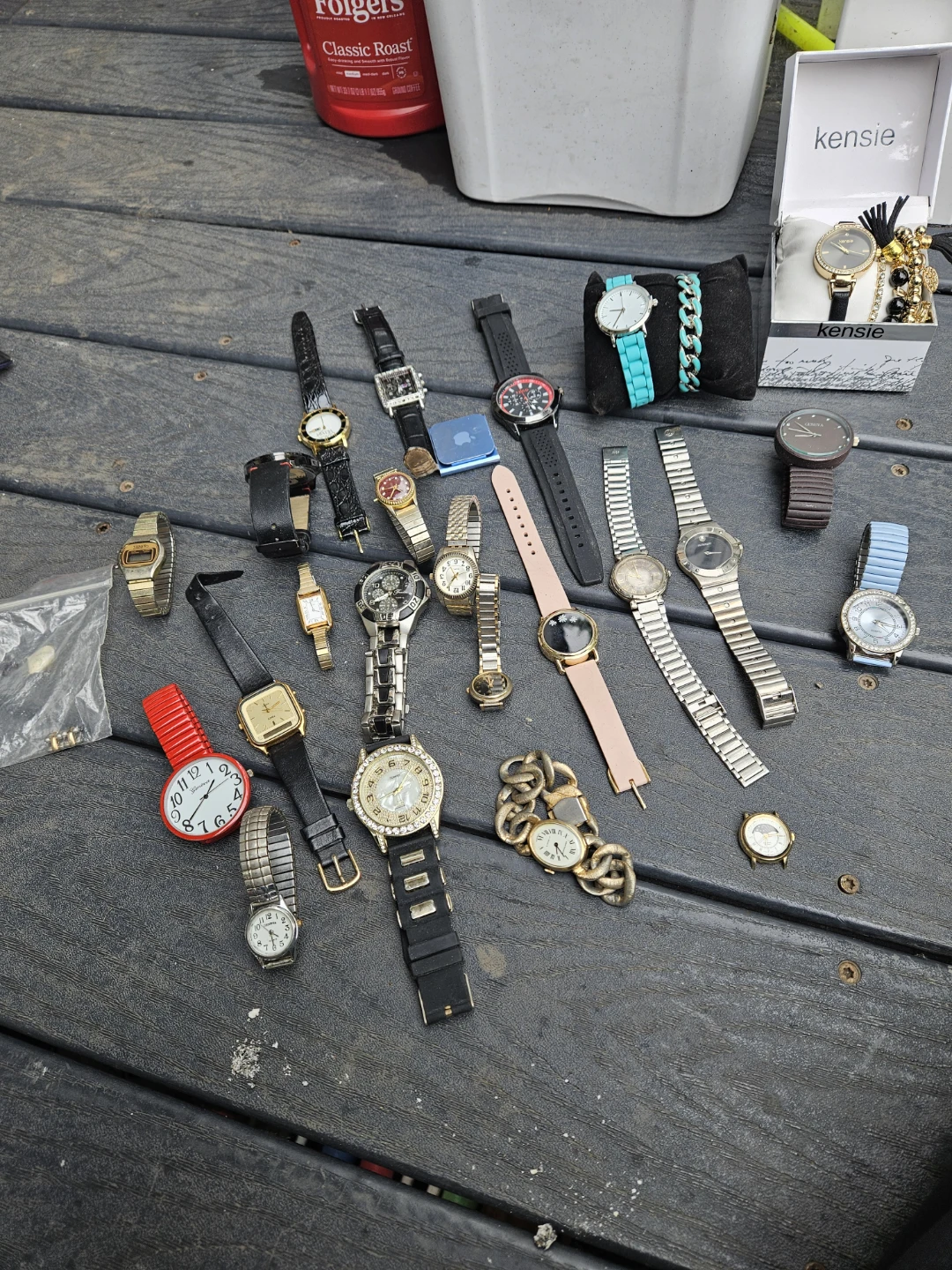 Mixed Lot of Watches - Kensie, Geneva, Movado - photo 3