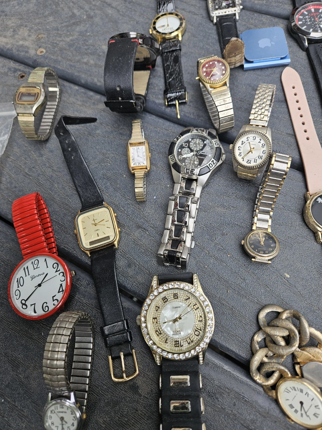 Mixed Lot of Watches - Kensie, Geneva, Movado - photo 4