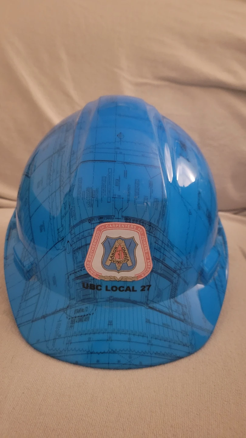 Free Brand New Hardhat 🥕