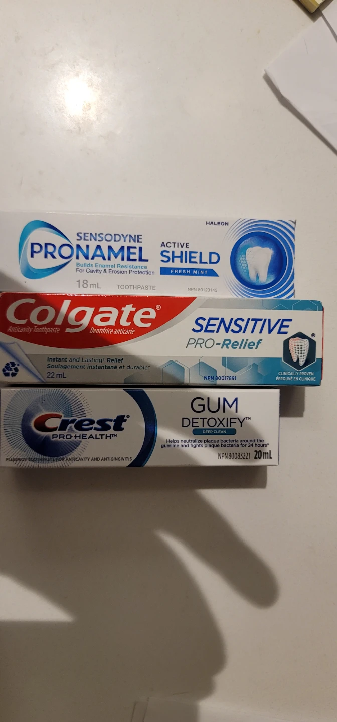 Sample Toothpaste Bundle: Sensodyne, Colgate, Crest - New